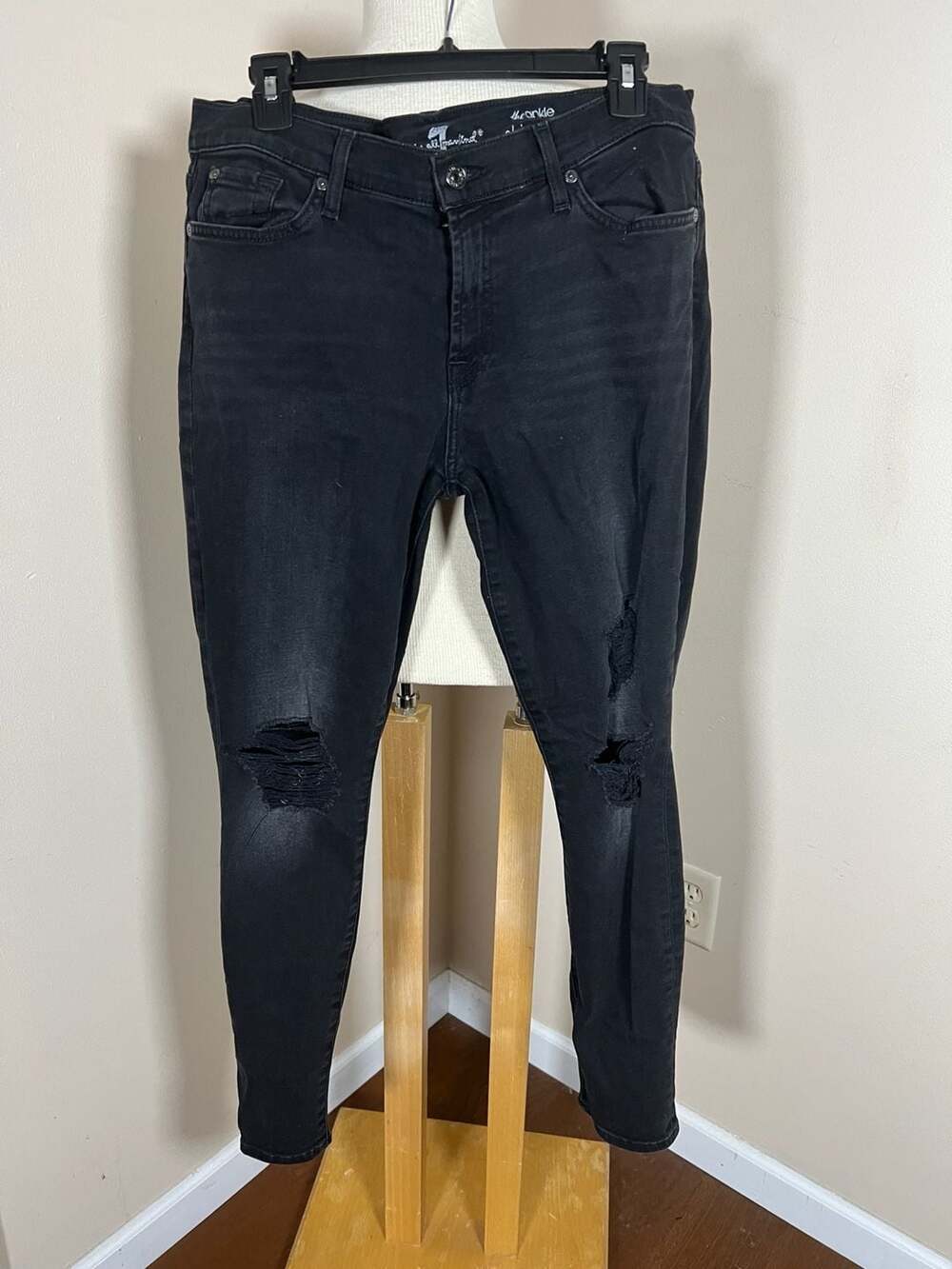 7 For All Mankind The Ankle Skinny Jeans Black Size 32